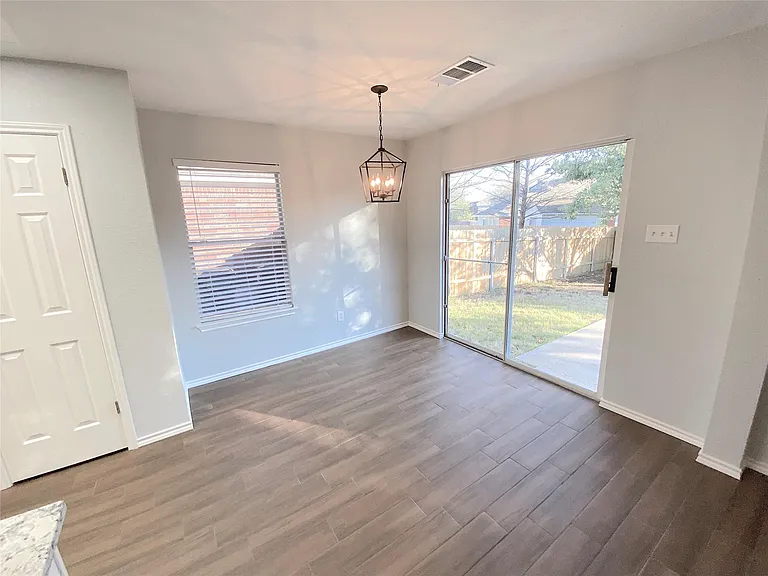 3015 Hill St — Photo 9