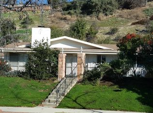 23507 Oxnard St, Woodland Hills, CA 91367