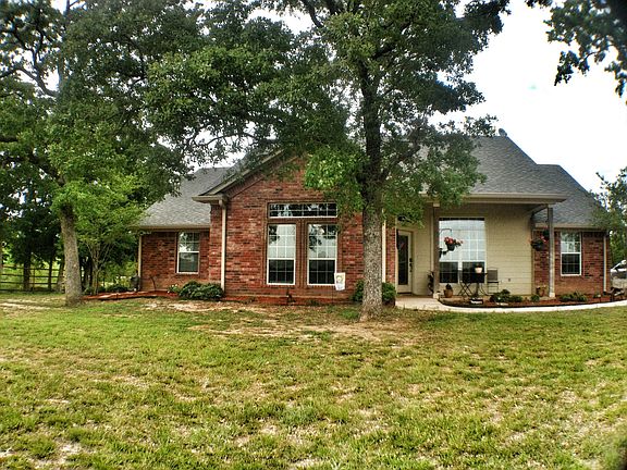 3rd image of 375 Lakeland Park Cir