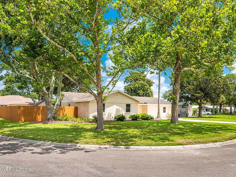 250 Nautical Blvd S — Photo 29