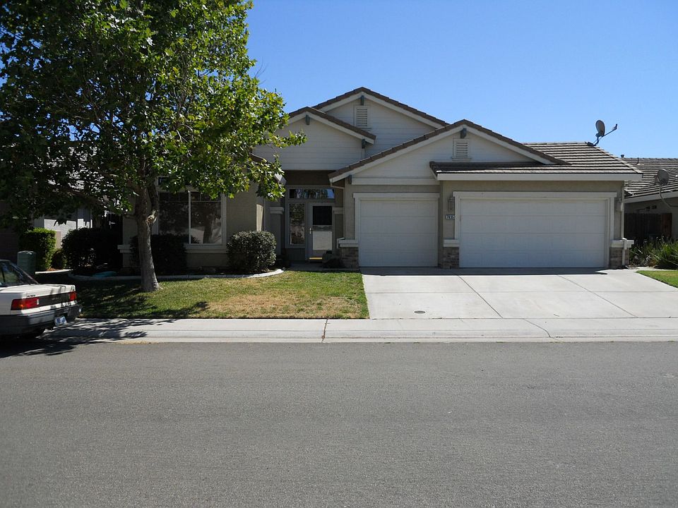 1st image of 7835 Royal Down Cir