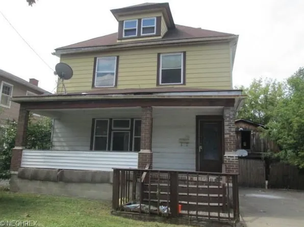 50 Halls Heights Ave, Youngstown, OH 44509