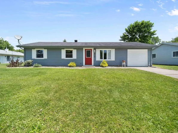 1711 Orkney Ln, New Haven, IN 46774