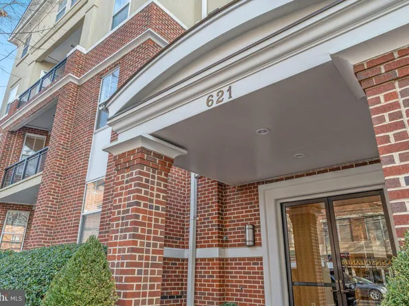 621 N Saint Asaph St Unit 301, Alexandria, VA 22314