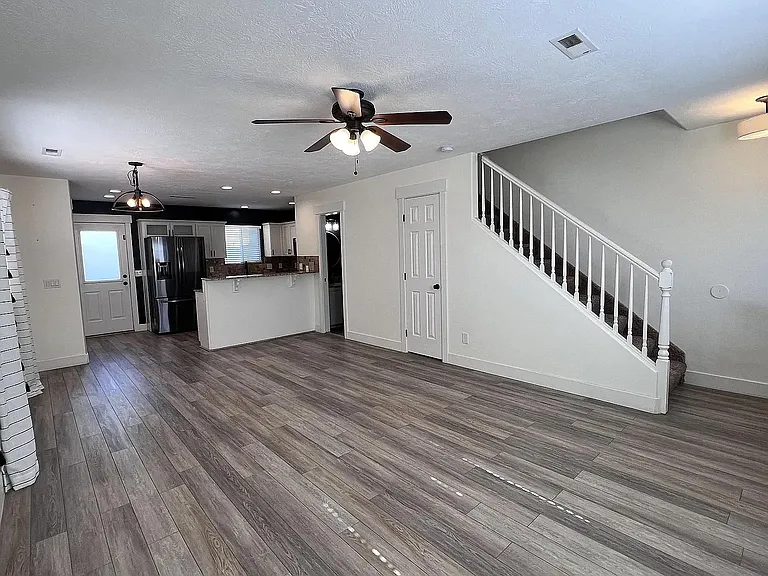 1108 N 1300 W — Photo 25