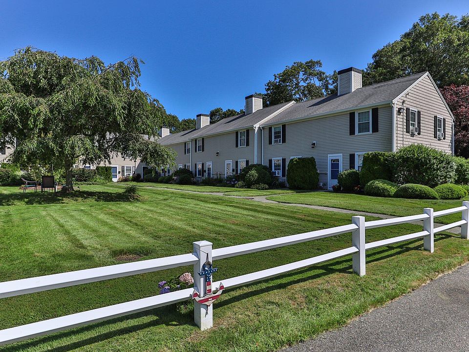 272 Craigville Beach Road Unit 2, Hyannis, MA 02601 Zillow