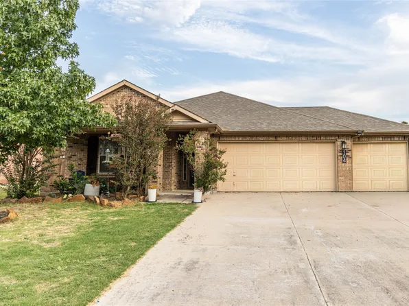 104 Forest Grv S, Princeton, TX 75407