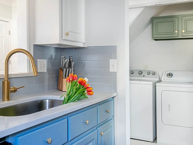 935 Greenwood Ave NE #C — Photo 5