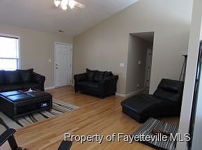4th image of 139 Belle Chase Dr