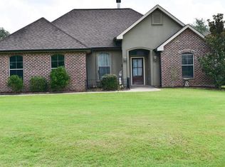 21364 Lake Pontchartrain Dr, Ponchatoula, LA 70454