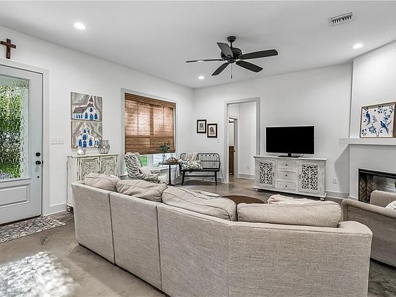4th image of 78639 Bruhl Rd