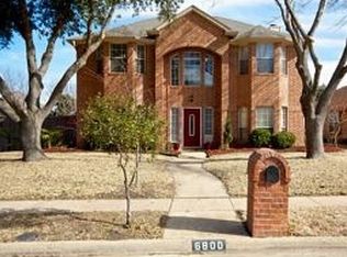 6800 Sweetwater Dr, Plano, TX 75023