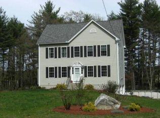 54 Chase Rd, Londonderry, NH 03053