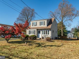 1012 Mearns Rd, Warminster, PA 18974