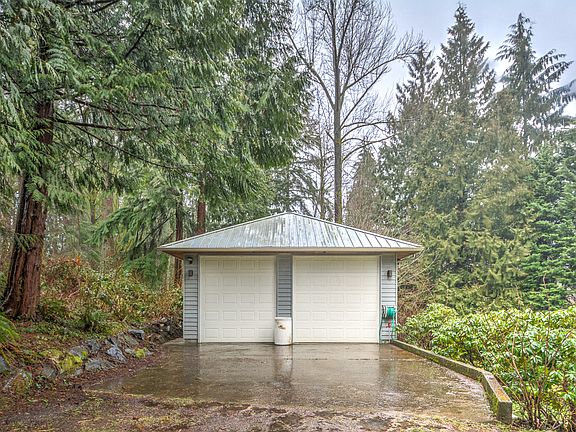 3rd image of 9921 52nd St SE