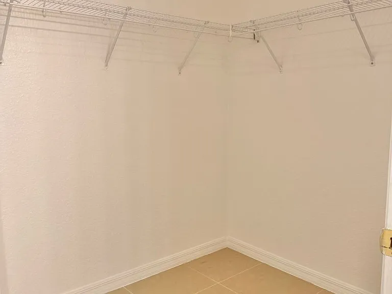 6759 Krenson Oaks Cir — Photo 13