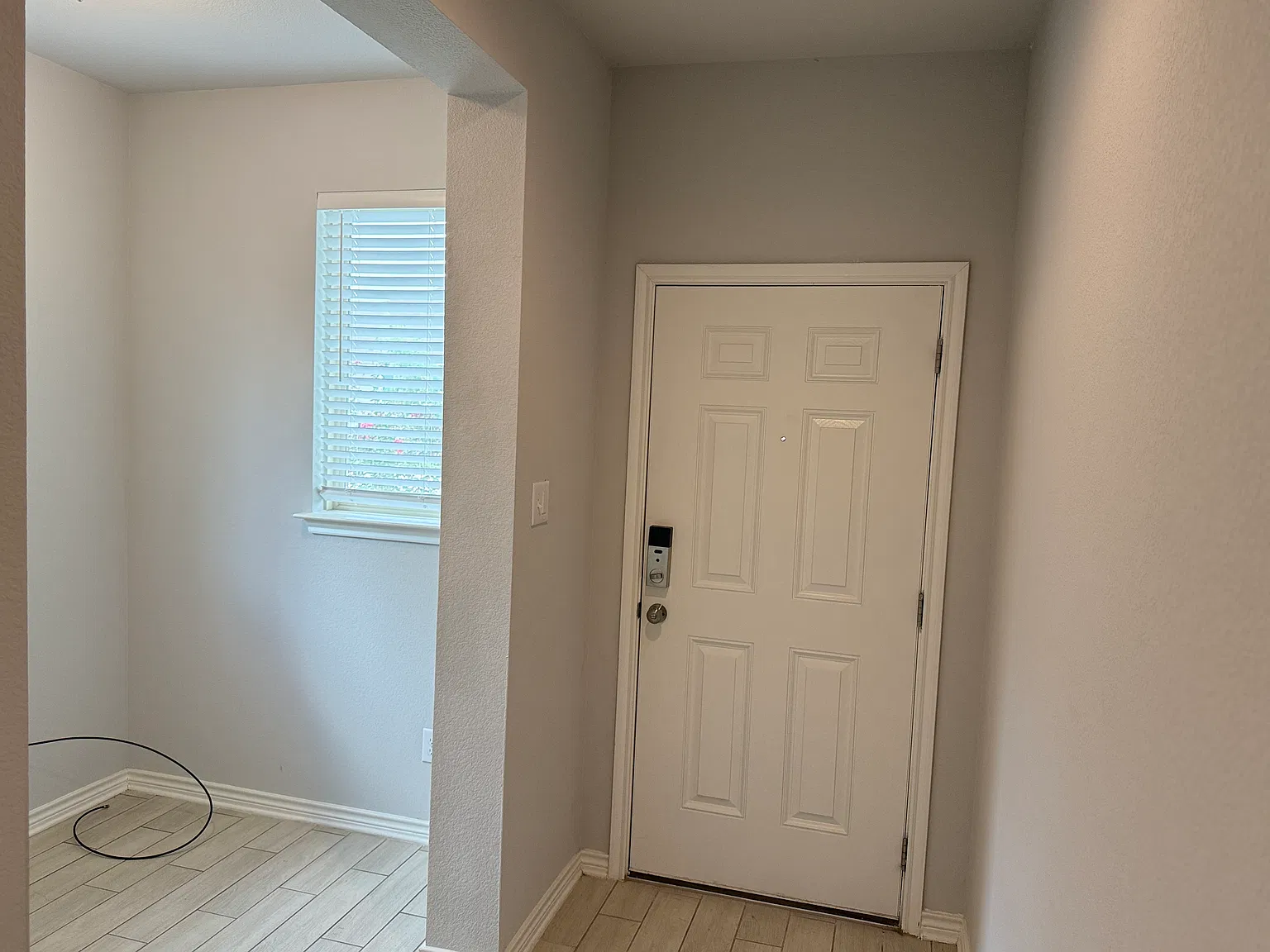 3 bed, 1592 sqft, $1,800 — Photo 3