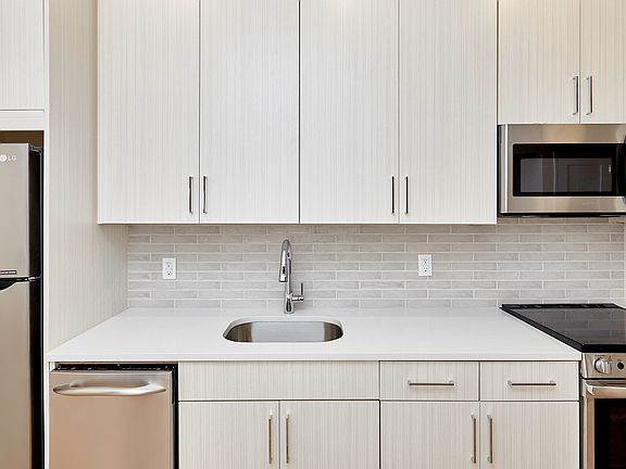 5th image of 785 Saint Nicholas Ave #3B