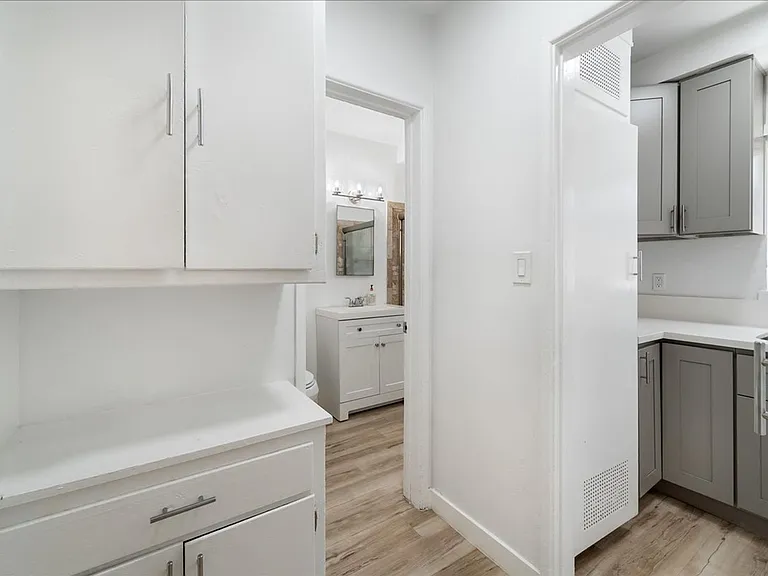 12238 Grevillea Ave #B — Photo 6