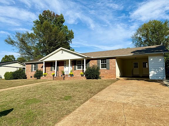 3rd image of 559 Malone Cir
