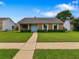 1009 Lesa Ln, Garland, TX 75042