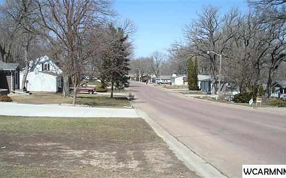 3rd image of 734 Shoreacres Dr