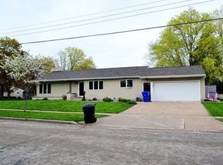 830 W Marquette St, Appleton, WI 54914