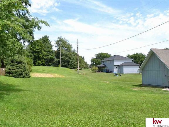 4th image of 1014 Elm Ct