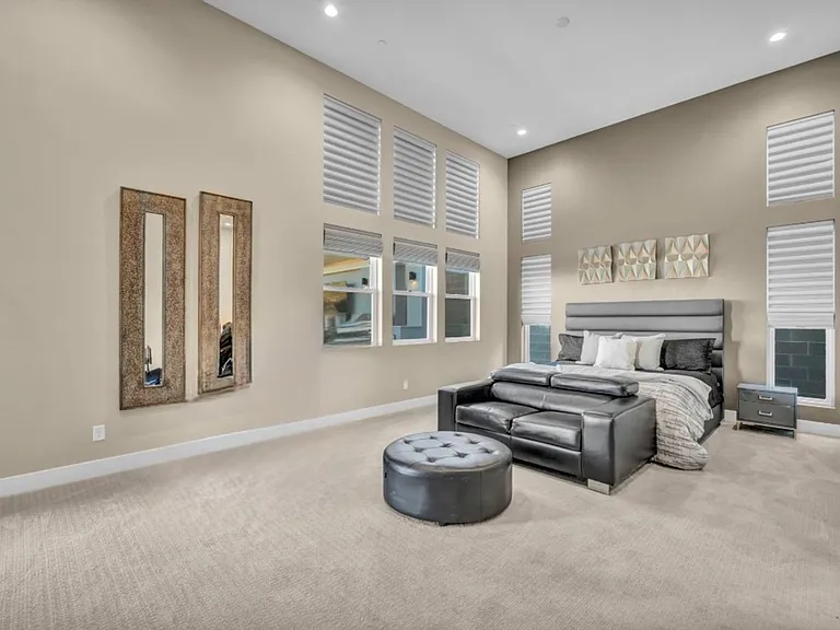 10935 Rossa Peak Ave — Photo 19