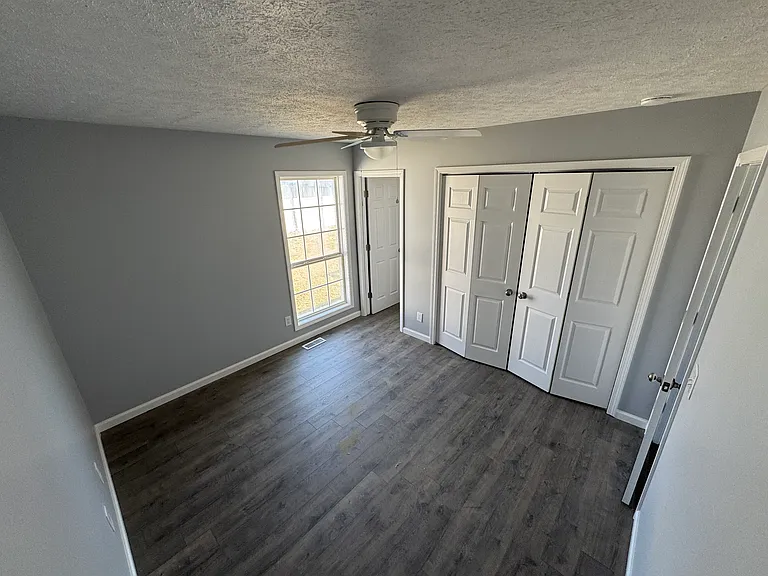 1211 Redbud St — Photo 7