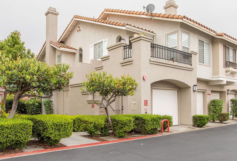 1st image of 210 California Ct