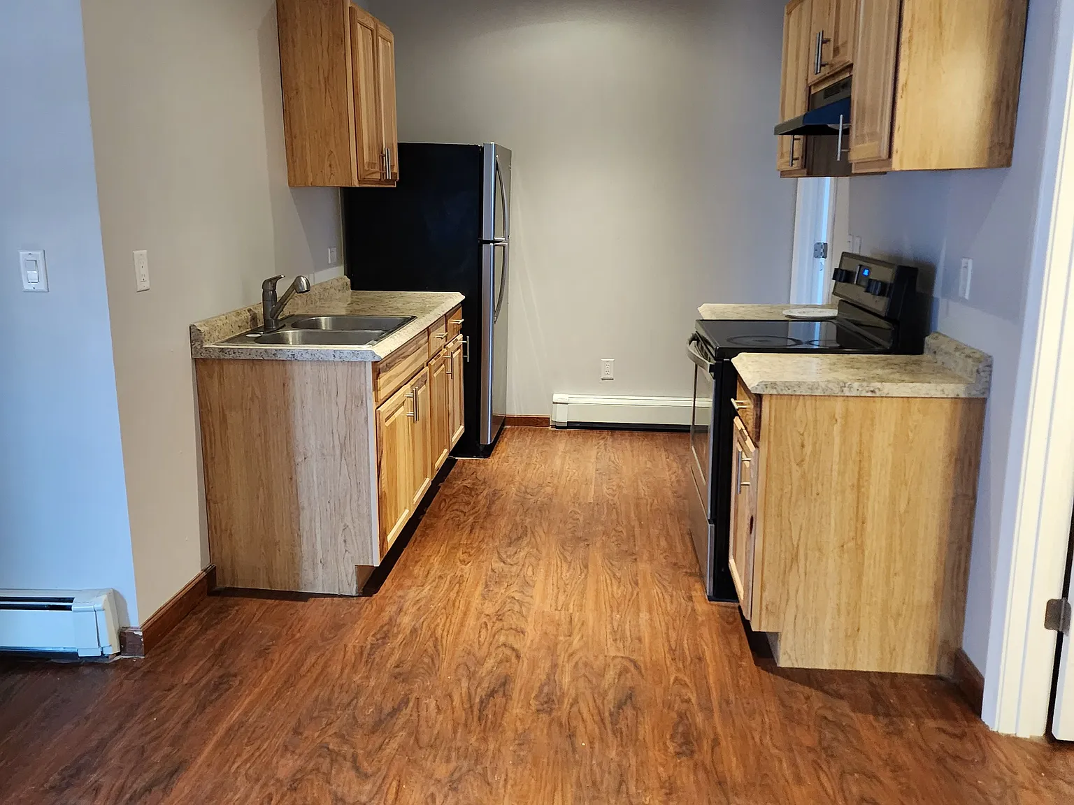 2 bed, 1000 sqft, $1,650 — Photo 4