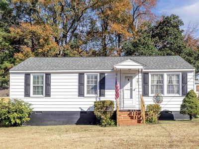 902 E Joyner St, Clayton, NC, 27520