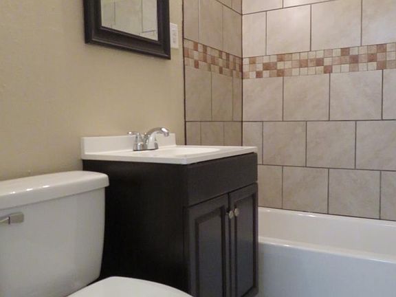 4th image of 1771 Ozan St