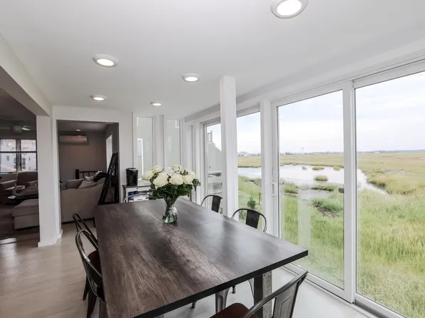 583 Ocean Boulevard, Hampton, NH 03842