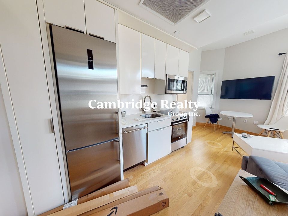 1st image of 115 Mount Auburn St #15T