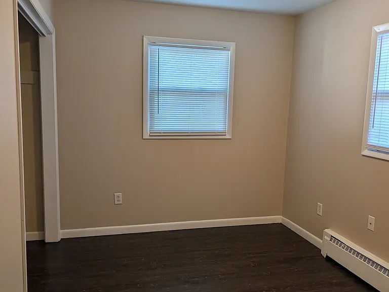 414 N Sheldon St — Photo 7