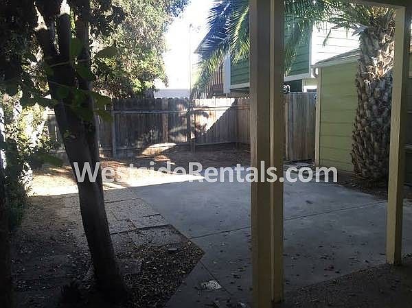 1st image of 4277 Fanuel St