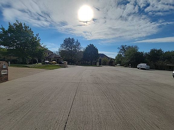 5th image of 1547 Cypress Bend Dr