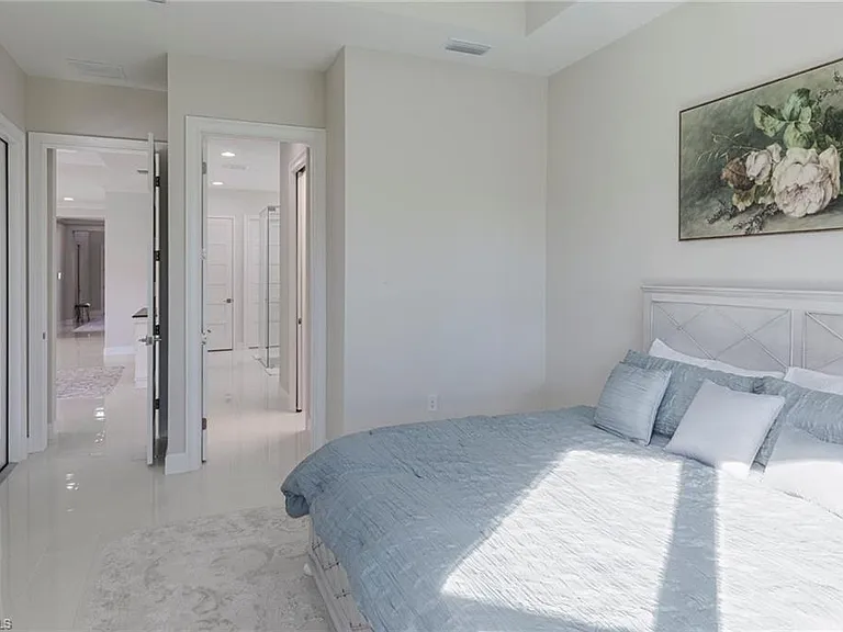 8982 Gustavia Ct — Photo 12