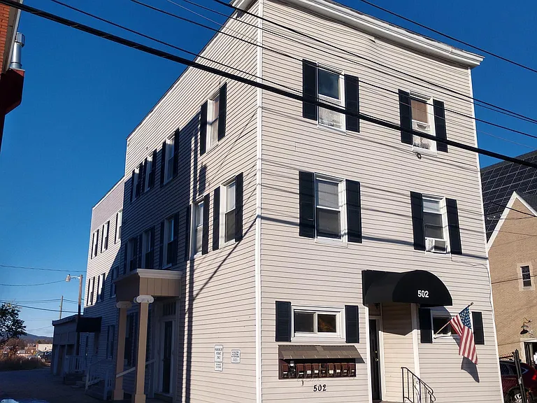 502 Pine St #1 — Photo 1