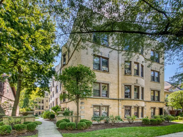 1923 W Estes Ave #2S, Chicago, IL 60626