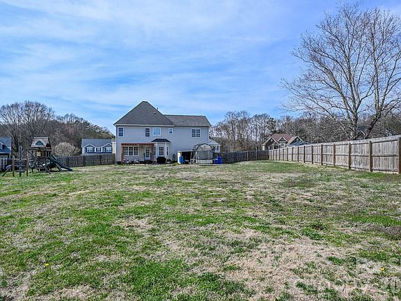 4th image of 2820 Loxdale Farms Dr #14