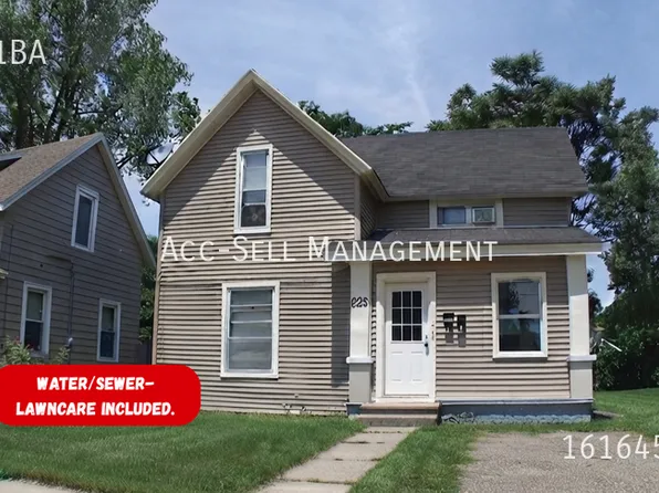 825 Evergreen St SE, Grand Rapids, MI 49507