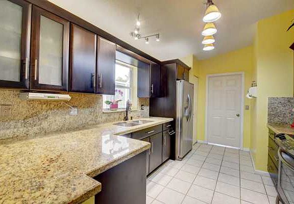 Home For Sale In Loxahatchee Groves