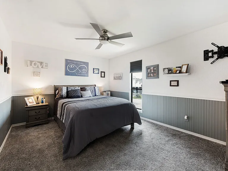 336 Admiral Cir — Photo 26