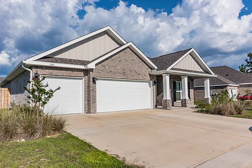 1109 Shoal River Dr Photo 1