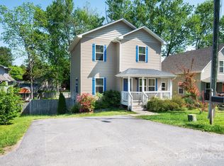 92 Le An Hurst Rd, Asheville, NC 28803