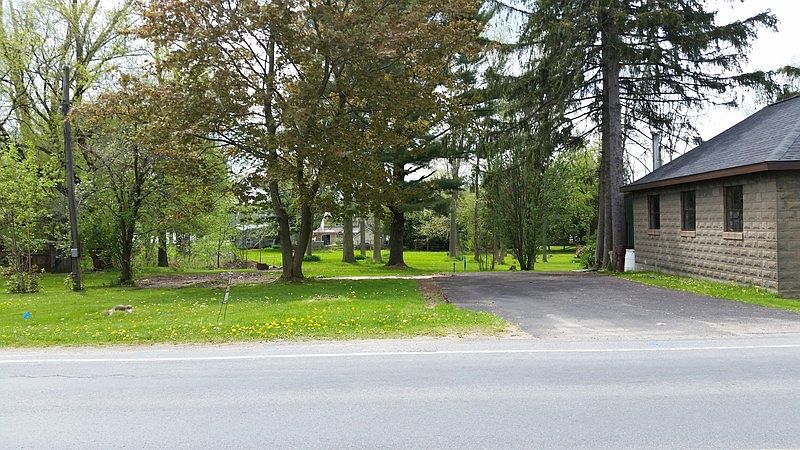 2nd image of 882 County Route 37