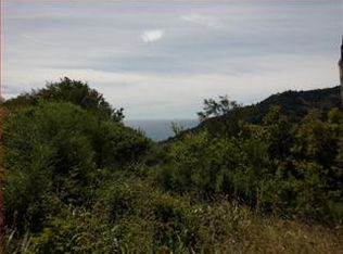 149 Heather Ct, Whitethorn, CA 95589